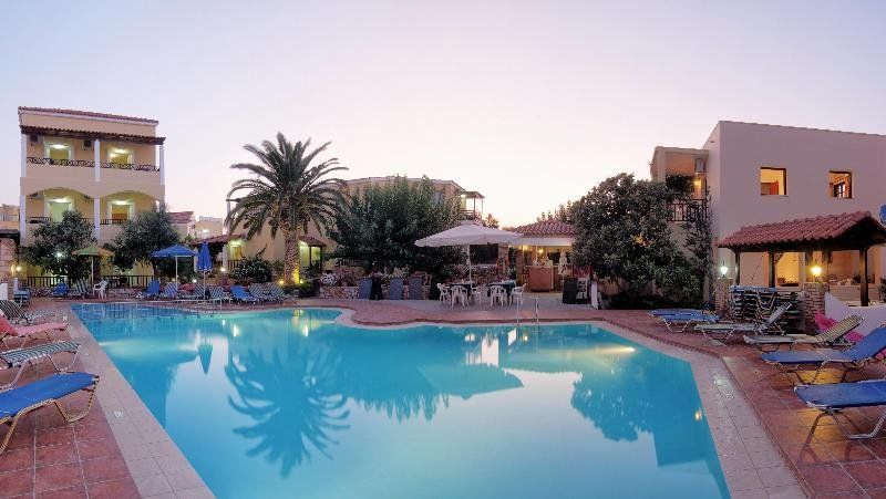 Hotel Lilium Agia Marina Exterior foto