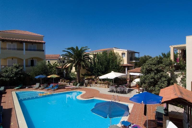 Hotel Lilium Agia Marina Exterior foto